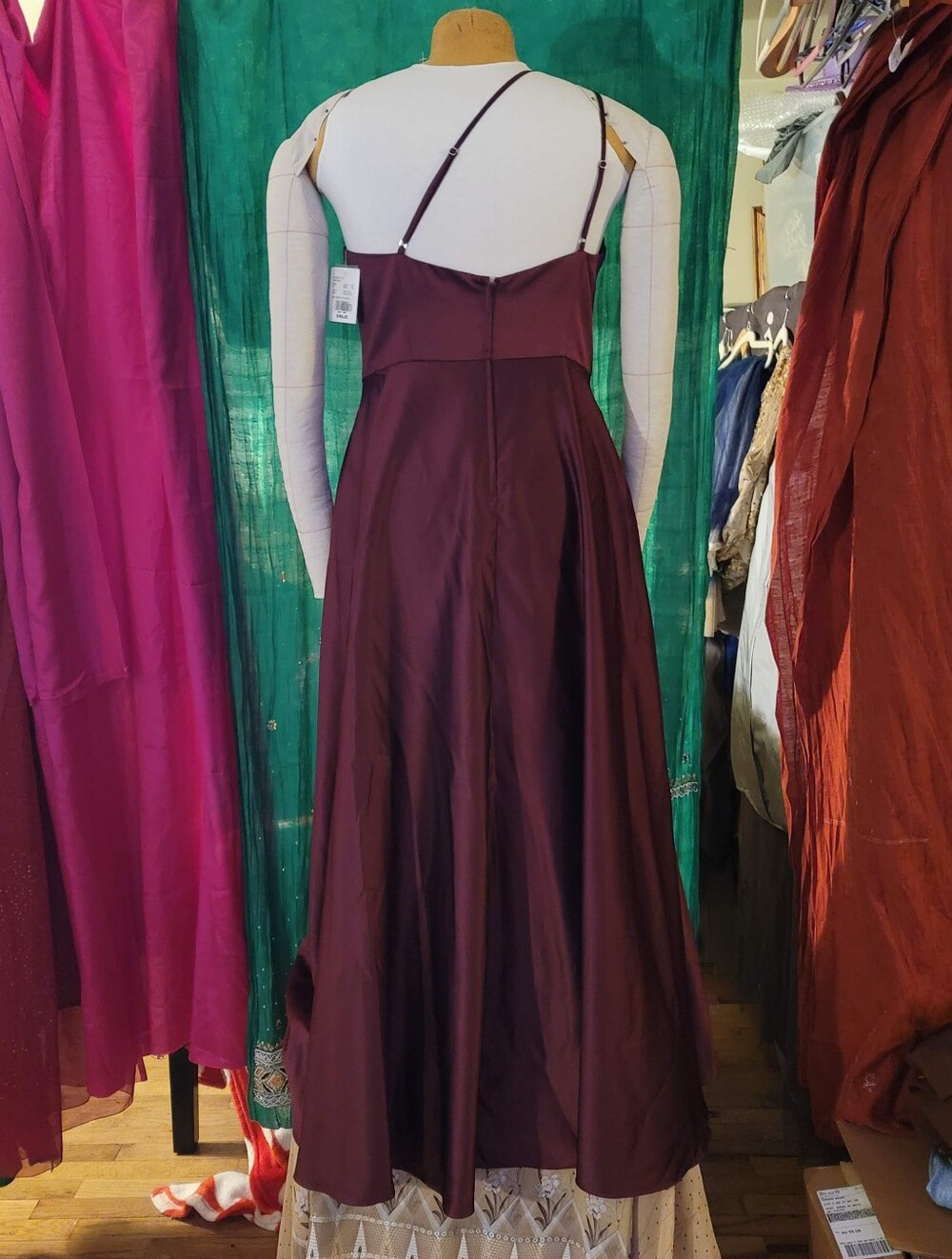 Elegant Women's Full-Length Satin Dress in Deep Plum